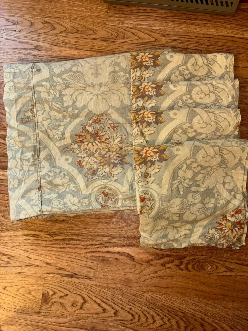 Pottery Barn Camilla Floral Medallion Linen Blend Duvet Cover & 4 Shams QUEEN